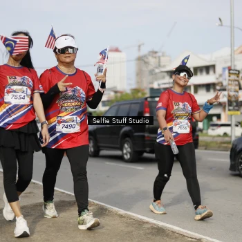 Runner Photo 6006018