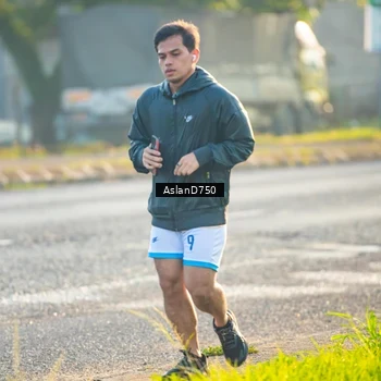Runner Photo 6006026