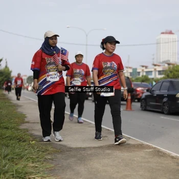 Runner Photo 6006028
