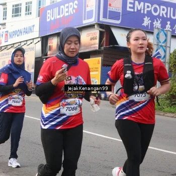 Runner Photo 6006036