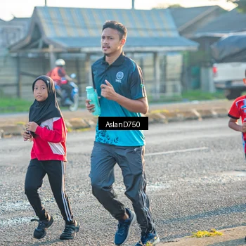 Runner Photo 6006044