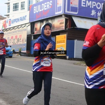 Runner Photo 6006052