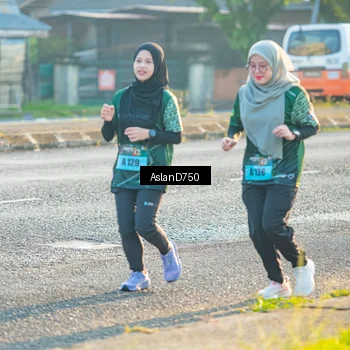 Runner Photo 6006061