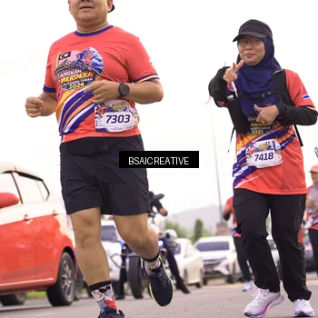 Runner Photo 6006062