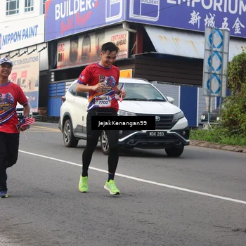 Runner Photo 6006100