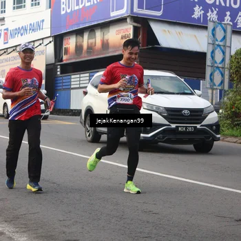 Runner Photo 6006117