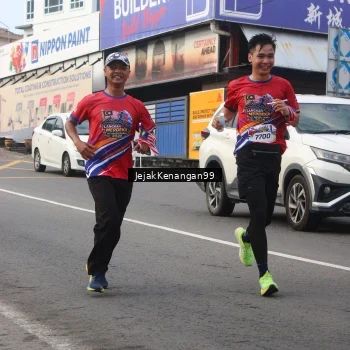 Runner Photo 6006120