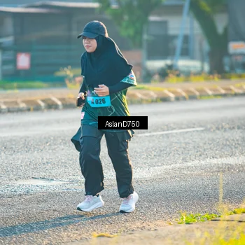 Runner Photo 6006300