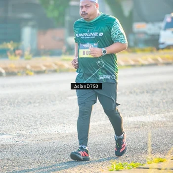 Runner Photo 6006314