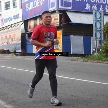 Runner Photo 6006359