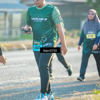 Runner Photo 6006398
