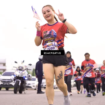 Runner Photo 6006421
