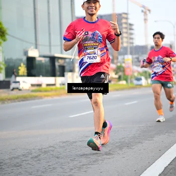 Runner Photo 6006652