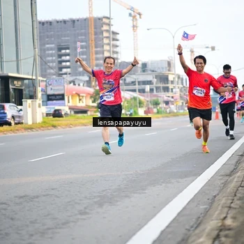 Runner Photo 6006662