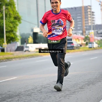 Runner Photo 6006667