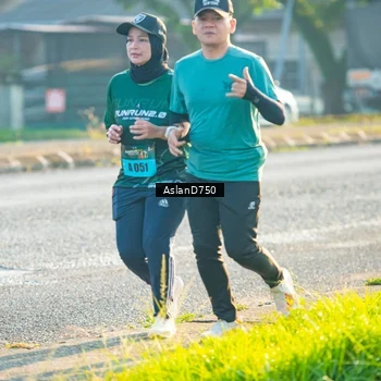 Runner Photo 6006668