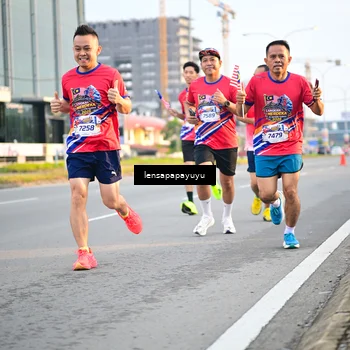 Runner Photo 6006702