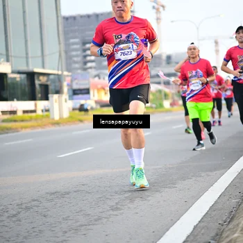 Runner Photo 6006745