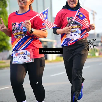 Runner Photo 6006798