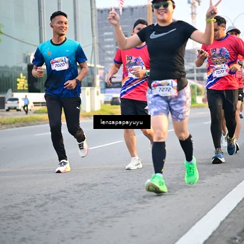 Runner Photo 6006844