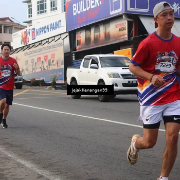 Runner Photo 6006876