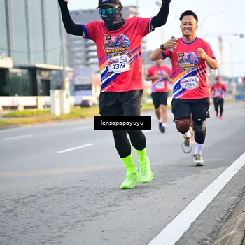 Runner Photo 6006878