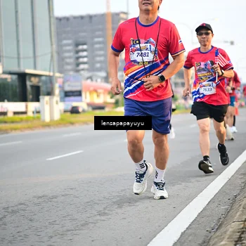 Runner Photo 6006980