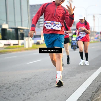 Runner Photo 6007002