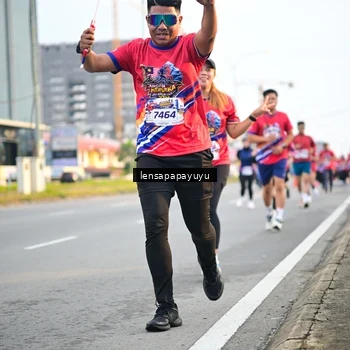 Runner Photo 6007018