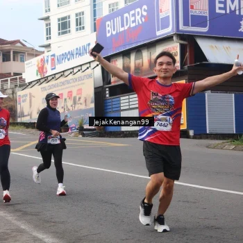 Runner Photo 6007022