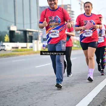 Runner Photo 6007026