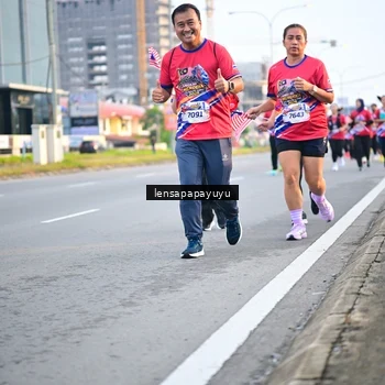 Runner Photo 6007027