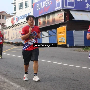 Runner Photo 6007028