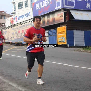 Runner Photo 6007032