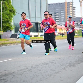 Runner Photo 6007047