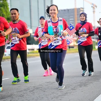 Runner Photo 6007072