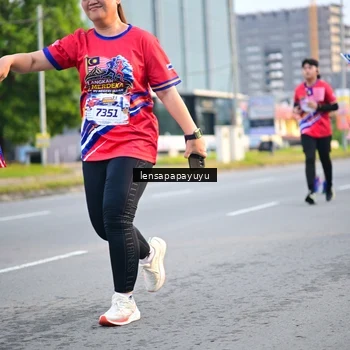 Runner Photo 6007079