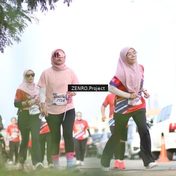 Runner Photo 6007100