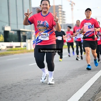 Runner Photo 6007104