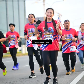 Runner Photo 6007111