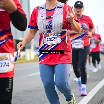 Runner Photo 6007124