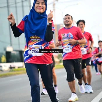 Runner Photo 6007133
