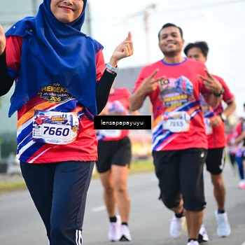 Runner Photo 6007140
