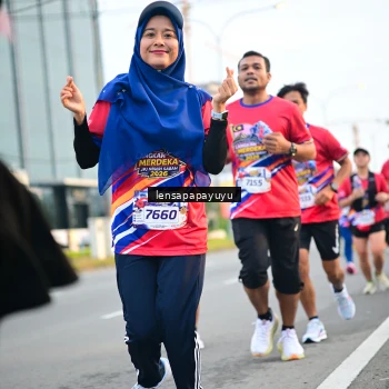 Runner Photo 6007146