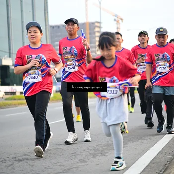 Runner Photo 6007186