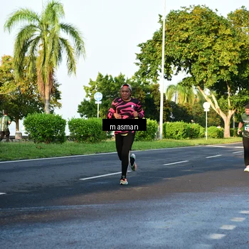 Runner Photo 6007192