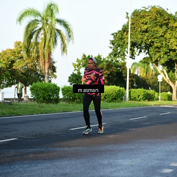 Runner Photo 6007195
