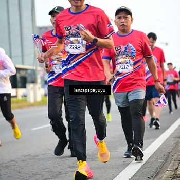Runner Photo 6007205
