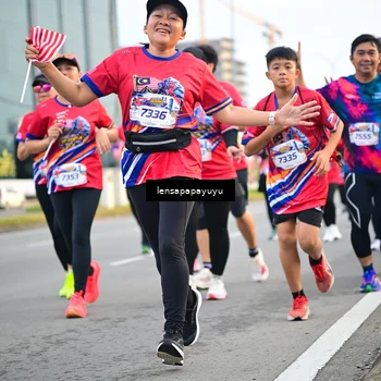 Runner Photo 6007246