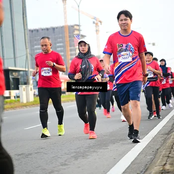 Runner Photo 6007247